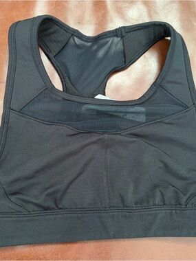 oiselle Black Athletic Sports Bra with Supportive Stitching